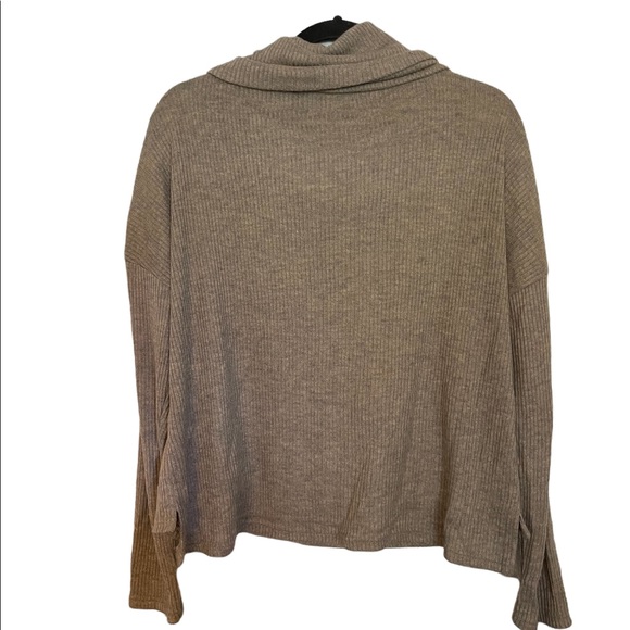 Women’s Very J Ribbed Oatmeal Colored Cowl Neck Sweater, Size Medium - Picture 2 of 5